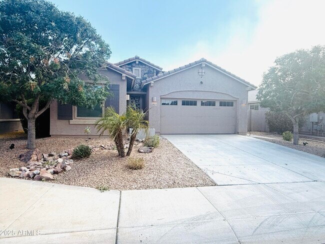 Building Photo - 3923 E Desert Broom Dr