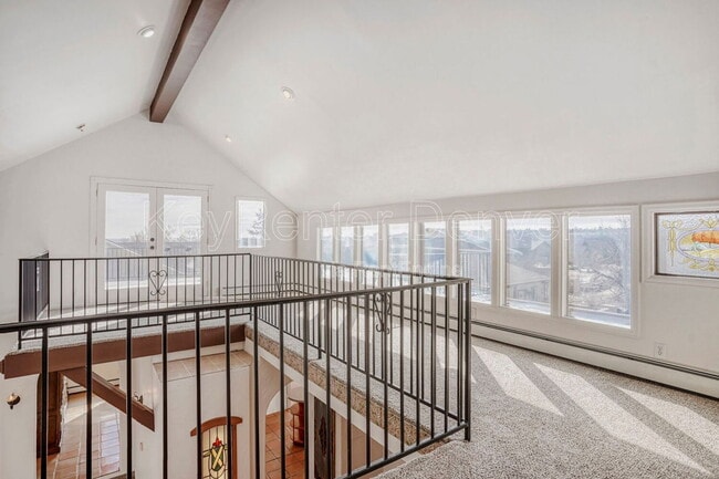 Photo - 990 Beech St House