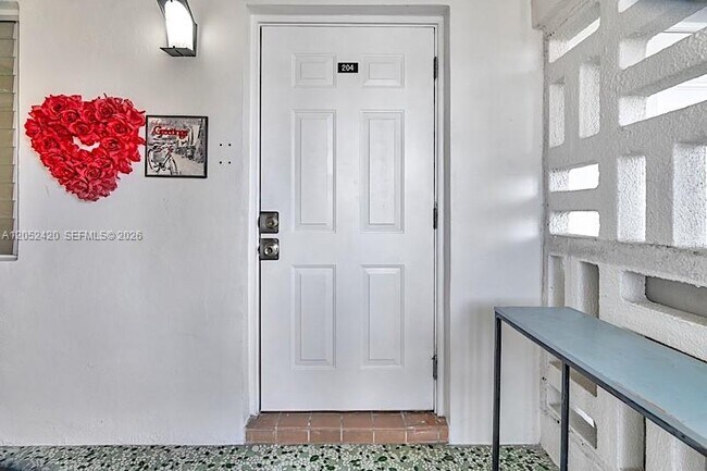 Foto del edificio - 1450 NE 170th St