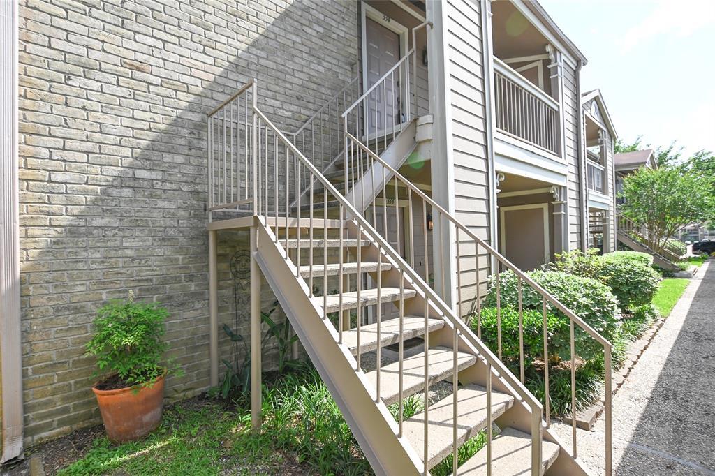 Foto principal - 1860 White Oak Dr
