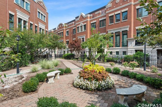 Photo - 2040 N Sedgwick St (Chicago, IL)