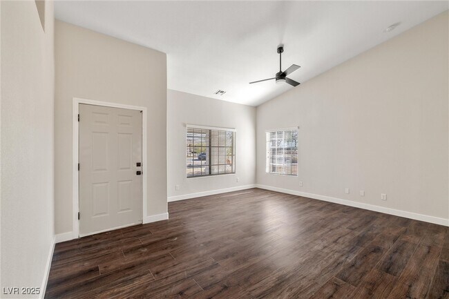 Building Photo - 1601 W Iguana St