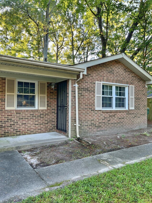 6016 Camellia Dr, Suffolk, VA 23435 House for Rent in Suffolk, VA