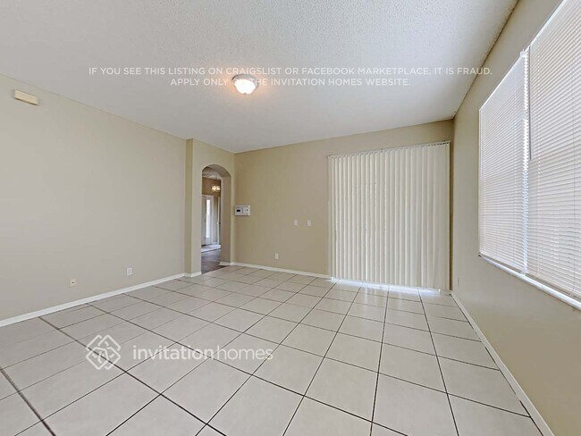 Building Photo - 407 Tess Ct