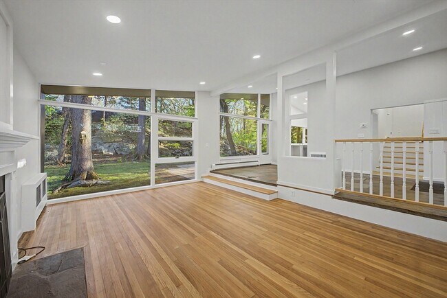 Foto del edificio - 36 Harmony Hill