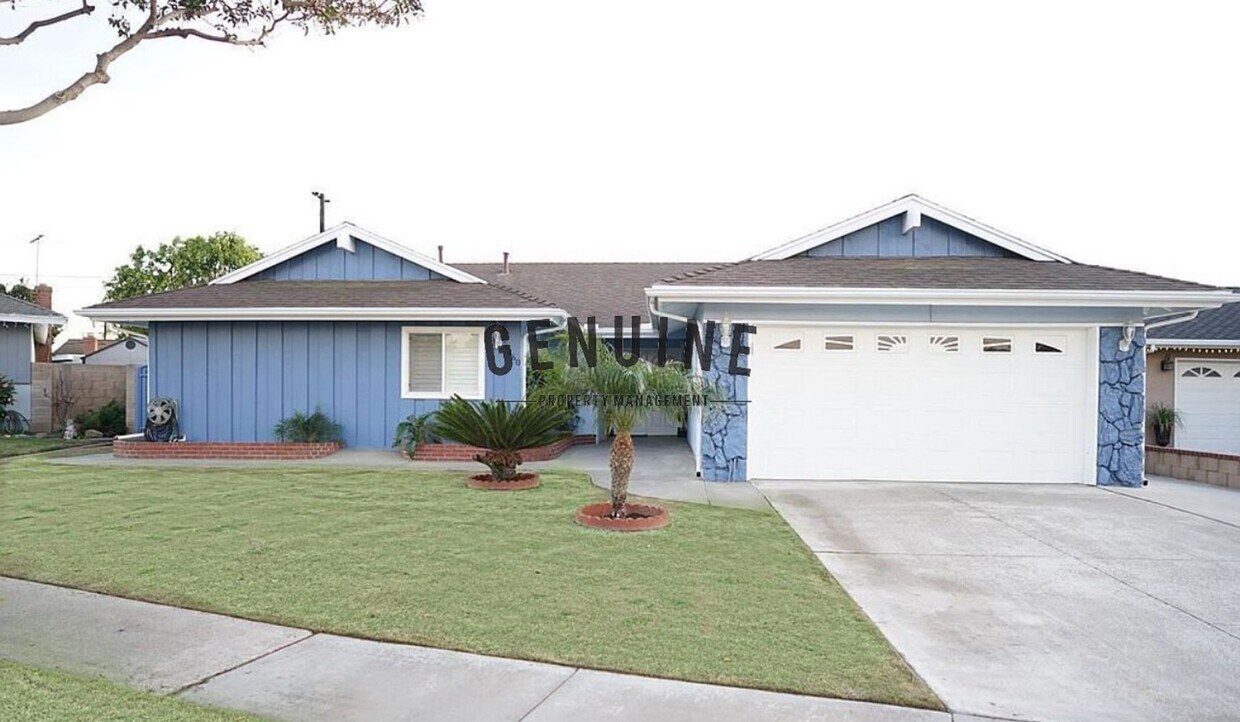 Primary Photo - Coming Soon: Remodeled 4Bd 2Ba Home in Fou...