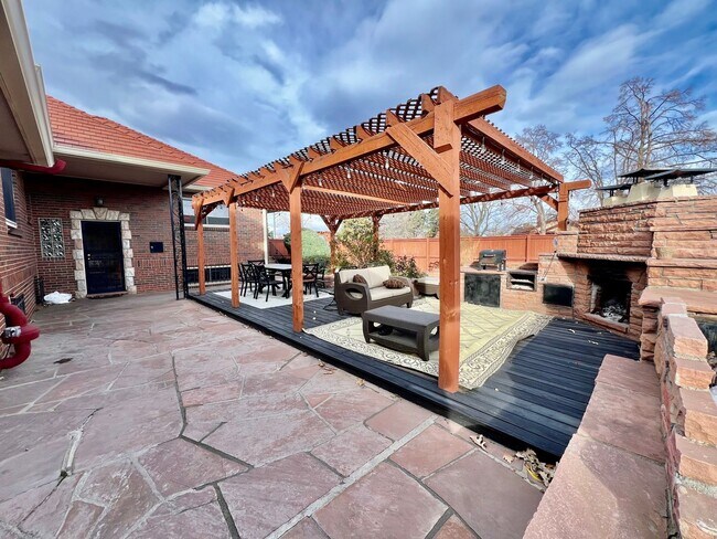 Foto del edificio - Beautiful shared home in Park Hill