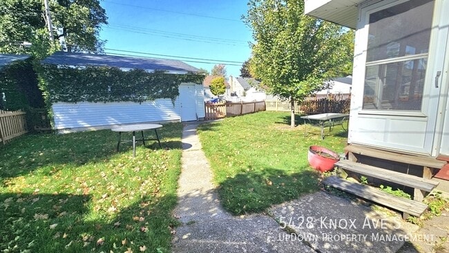 Foto del edificio - 5428 Knox Ave S