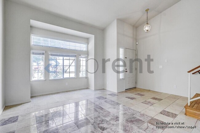 Building Photo - 5700 River Run Cir