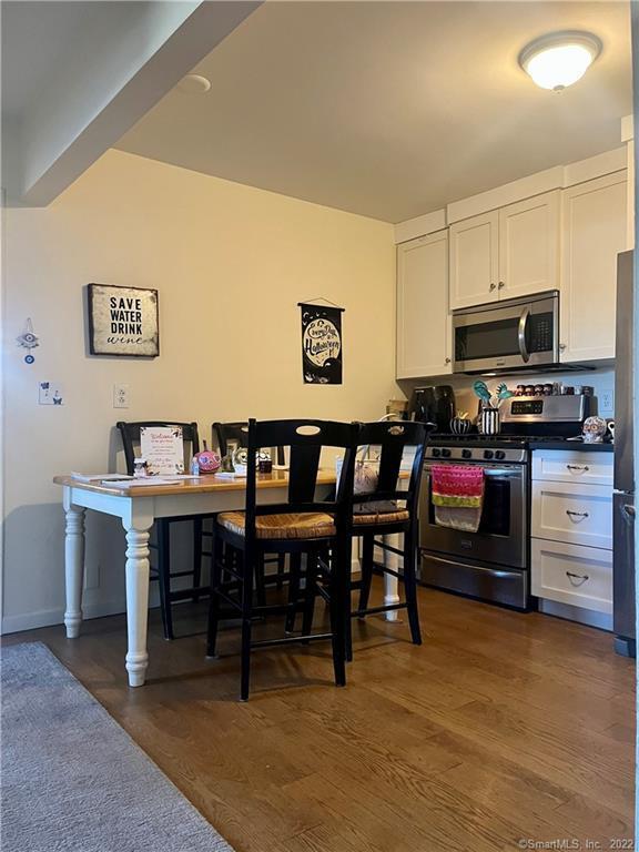 Building Photo - 115 Main St