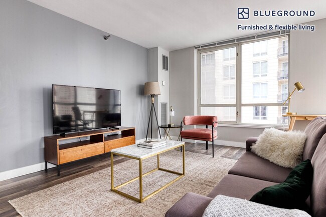 Foto del edificio - 1 E Delaware Pl