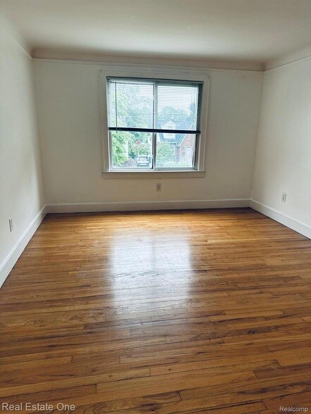 Foto del edificio - 122 W Houstonia Ave