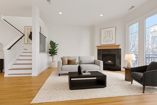 Building Photo - 731 Reinerman St