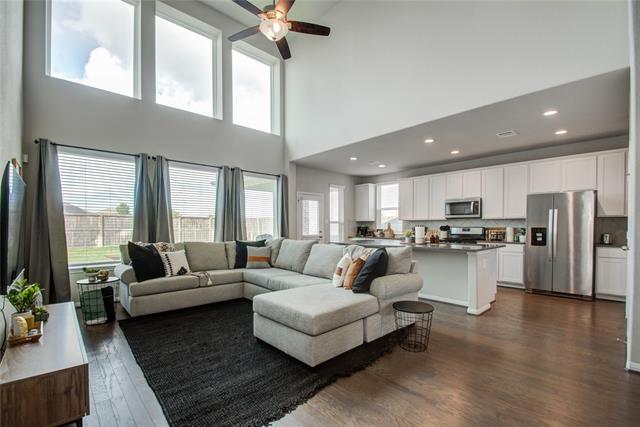 Building Photo - 7606 Cottonwood Falls Dr