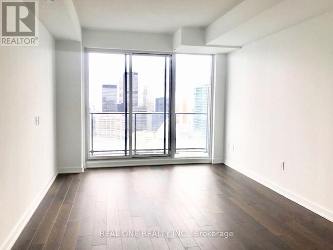 Building Photo - 125 Blue Jays Way