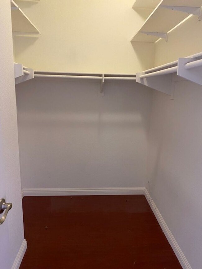 Foto del edificio - ** Coming Soon ** Gated Alturas Home with ...