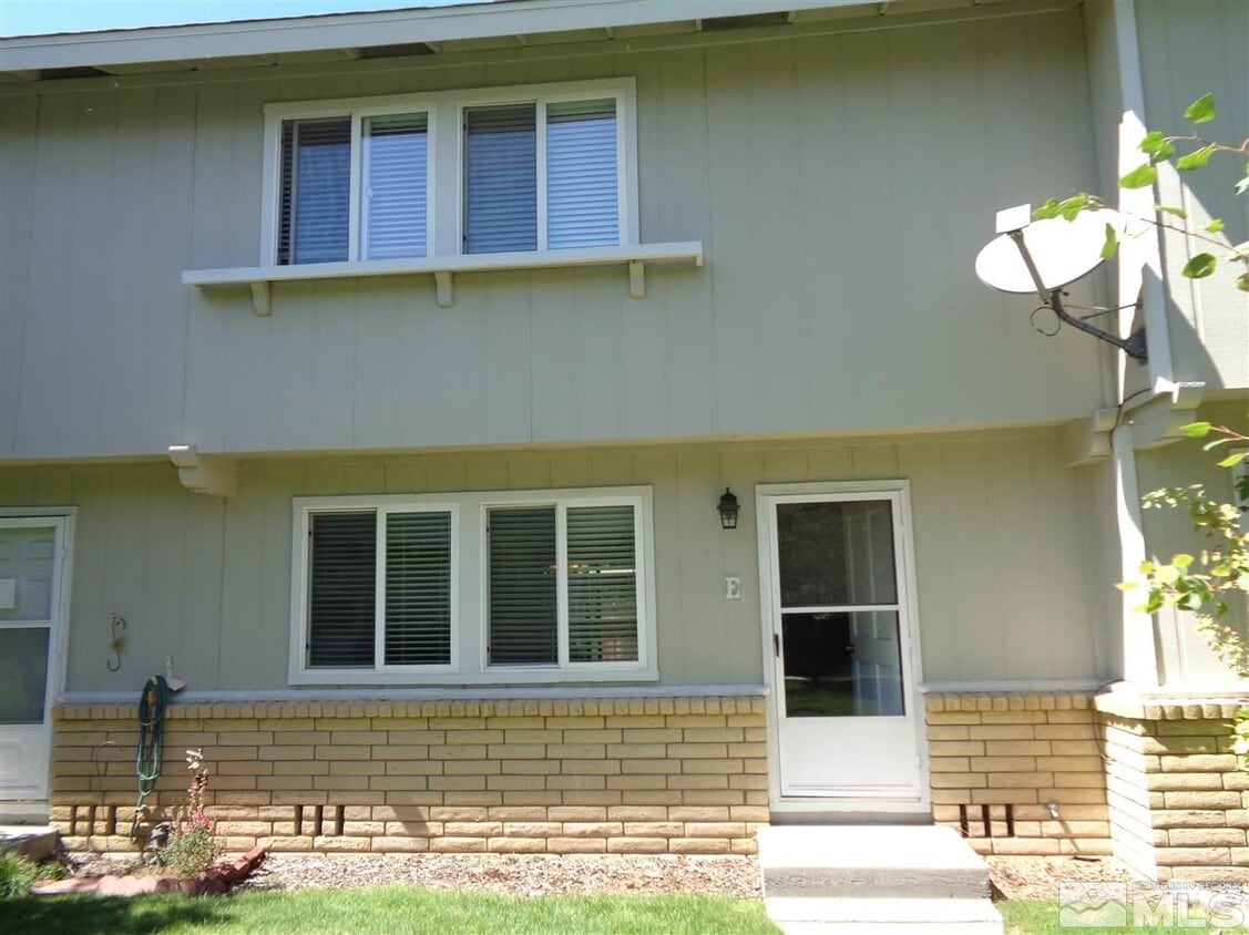 1347 El Dorado Dr Unit E, Gardnerville, NV 89410 Condo for Rent in Gardnerville, NV