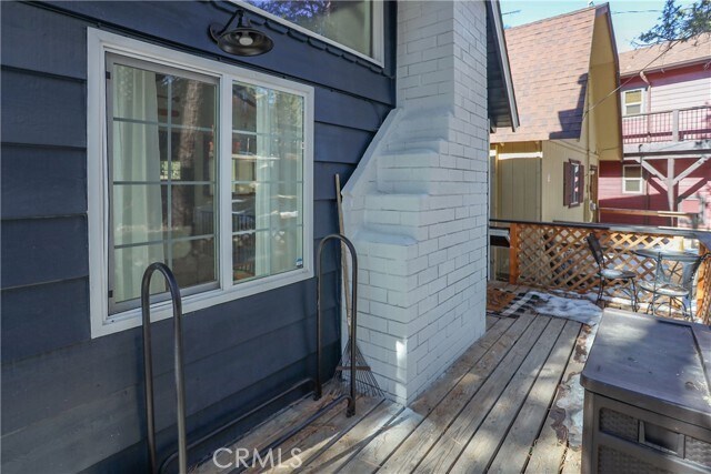 Foto del edificio - 325 Hilltop Ln