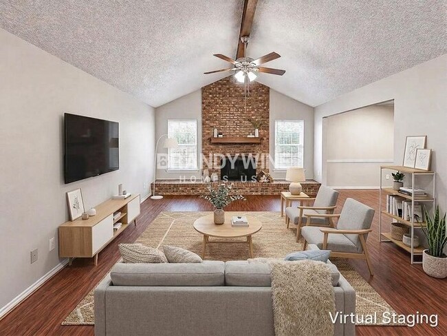 Building Photo - 5233 Hill Ridge Dr