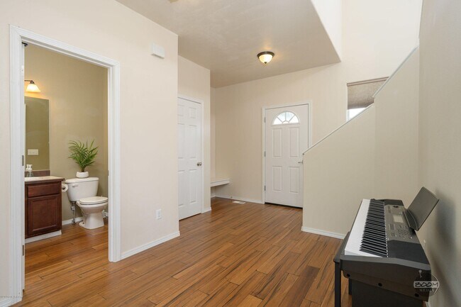 Foto del edificio - 844 N Back Eddy Cir