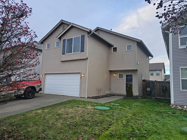 Foto del edificio - 3 Bed Home in Yelm For Rent!
