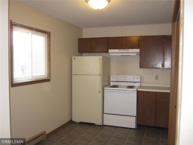 Building Photo - 1380 Heritage Dr