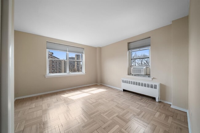 Foto del edificio - 1450 Palisade Ave