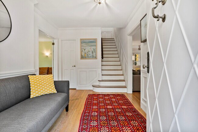 Foto del edificio - 9 Edgehill Dr