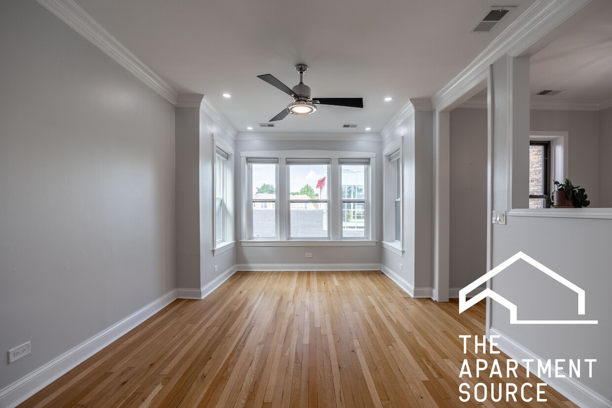 Foto principal - 3055 N Kimball Ave