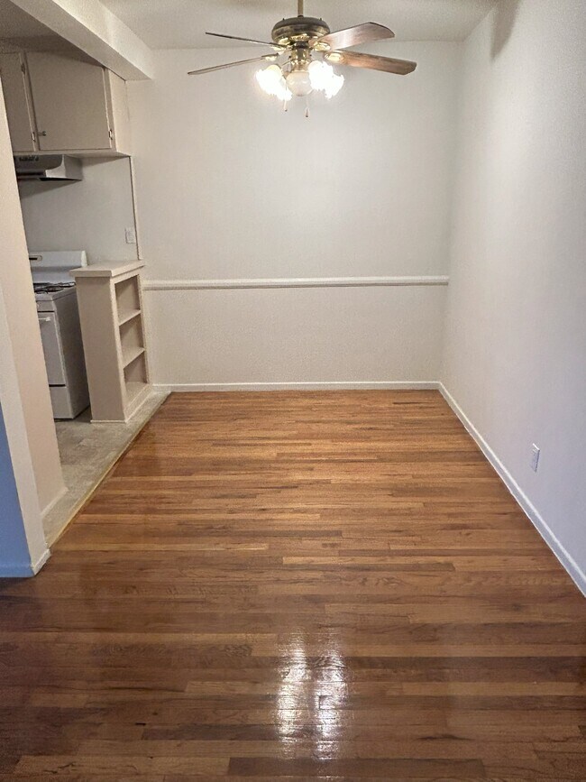 Dining Room - 7704 Romaine St