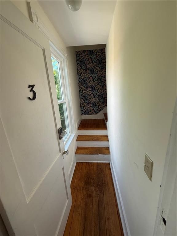 Building Photo - 28 Calvert St