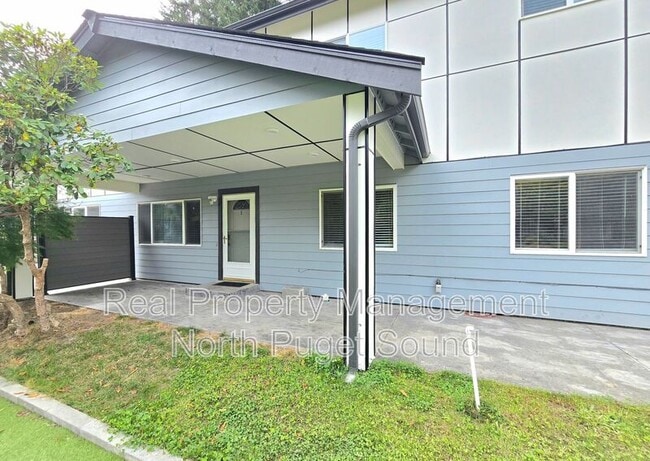 Building Photo - 19122 3rd Dr SE