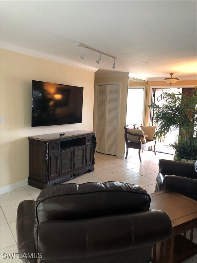 Foto del edificio - 550 Forest Hills Blvd