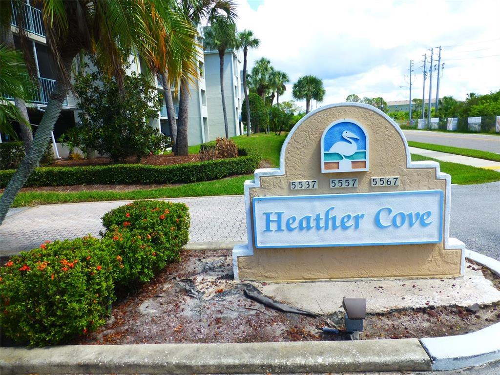 Foto principal - 5557 Sea Forest Dr