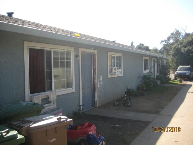 Building Photo - 427 2nd St
