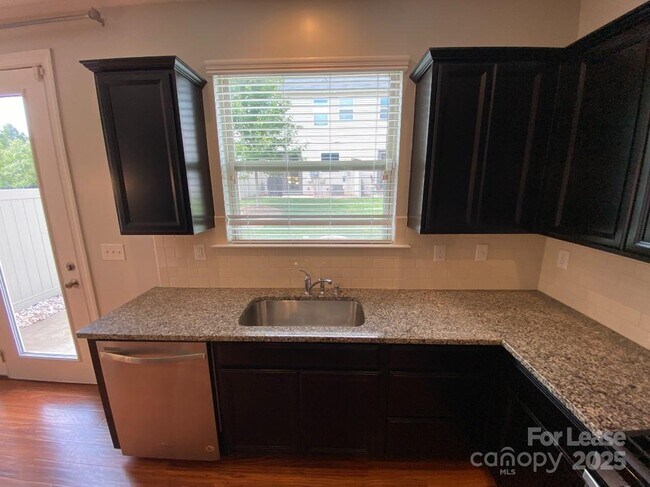 Building Photo - 5507 Trieg Dr