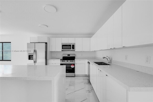 Foto del edificio - 152 NW 18th St