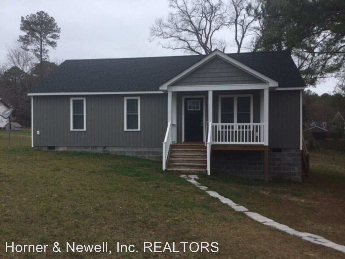 Foto principal - 3 br, 2 bath House - 421 Indian Oak Road