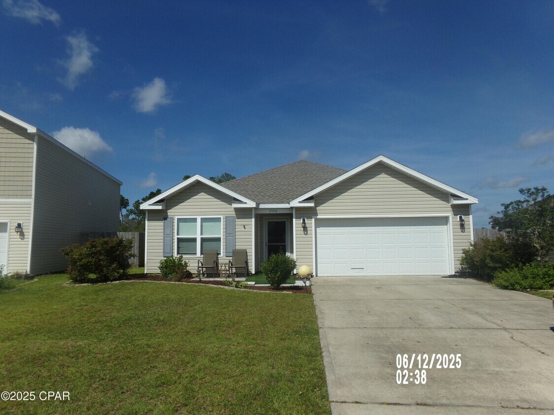 Foto principal - 7150 Riverbrooke St