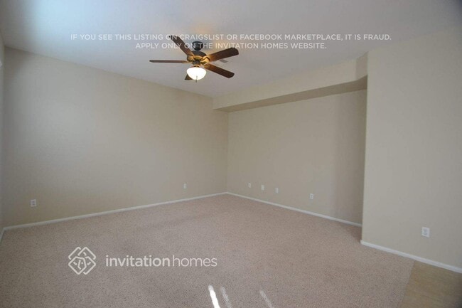 Foto del edificio - 10749 Drake Ridge Ave