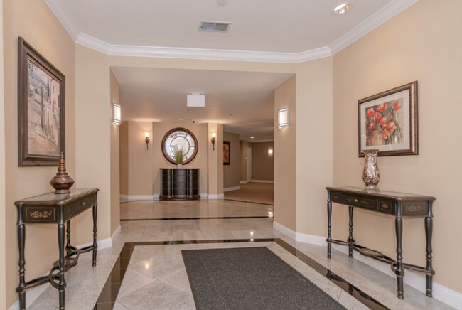 Foto del edificio - 120 Wyllis Ave