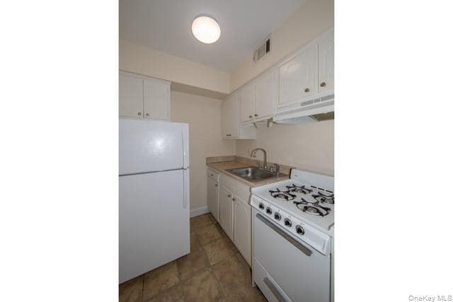 Building Photo - 951 Oceanfront