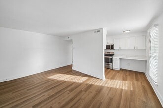 Building Photo - ReNew Kennedy Park