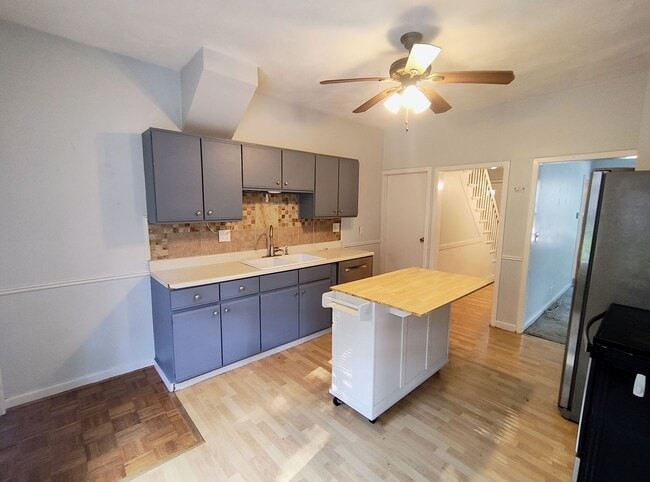 Building Photo - ****Burrillville – Three Bed/Two Bath Dupl...