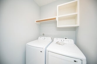 Building Photo - 1860 W Tidwell Rd