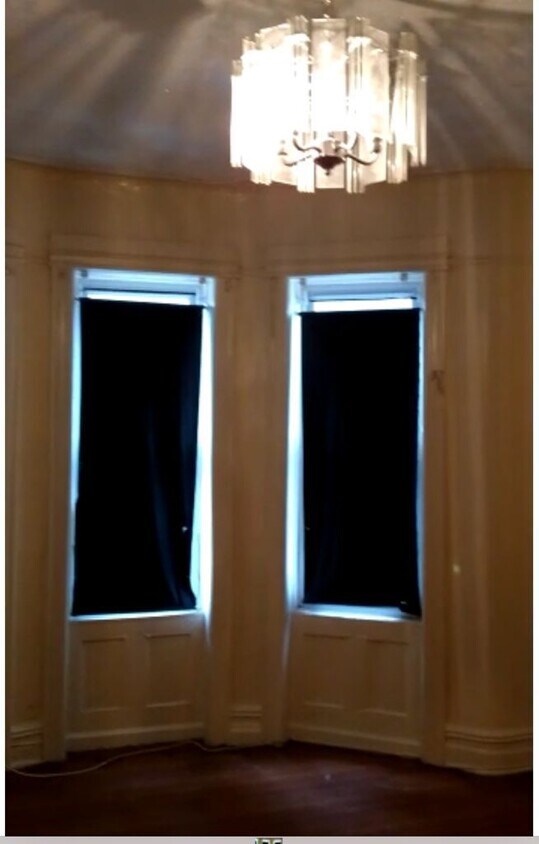 Building Photo - 214 Lincoln Ave