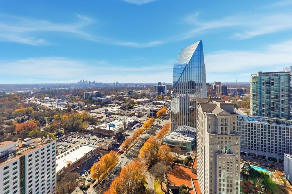 Sought after 1 bedroom on the 29TH FLOOR in the heart of Buckhead! - Sought after 1 bedroom on the 29TH FLOOR in the heart of Buckhead!