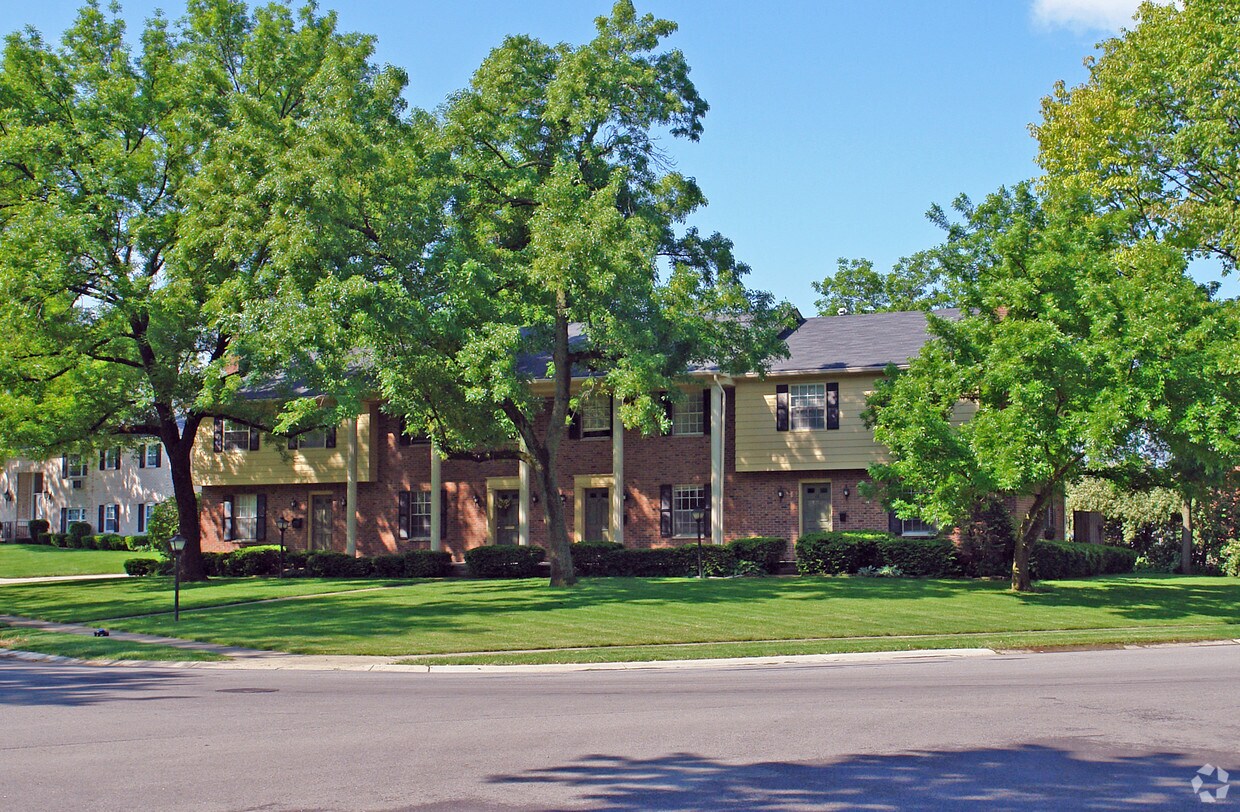 Primary Photo - 12 Poinciana Dr