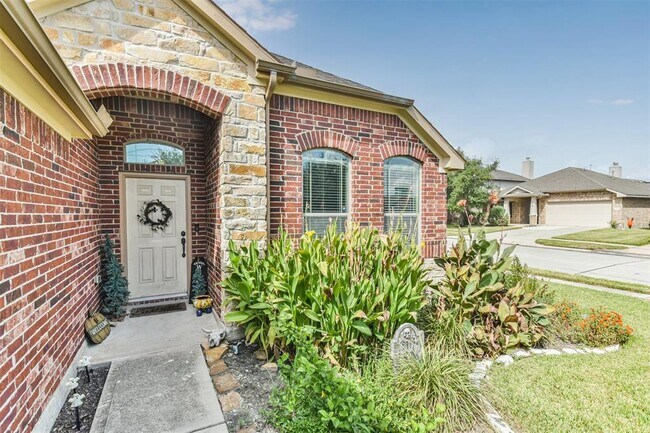 Foto del edificio - 2835 Lockeridge Pines Dr