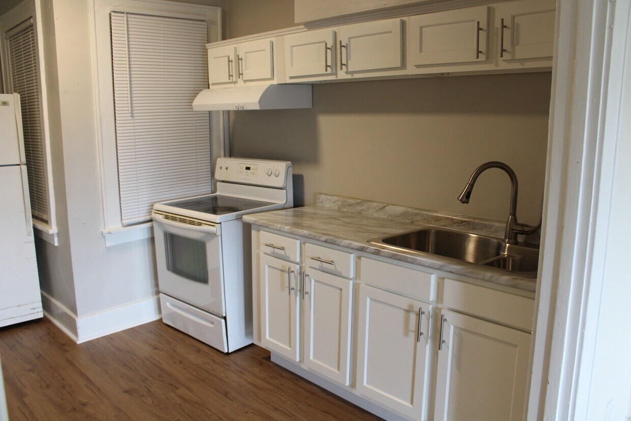 629 Olive Ln Unit 1, Ambridge, PA 15003 Apartments Ambridge, PA